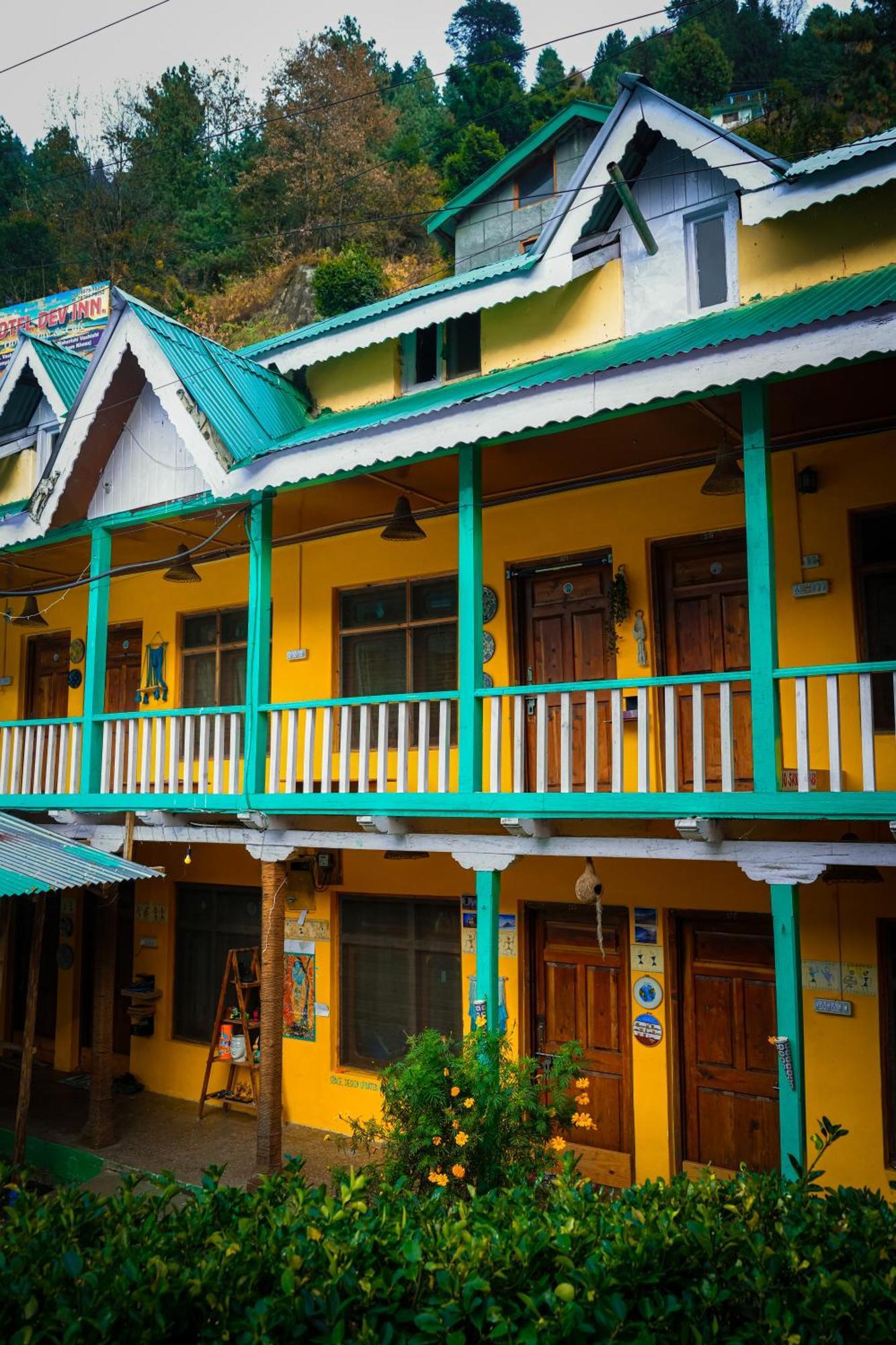 Yaarana Stay & Cafe, Vashisht, Manali Exterior photo
