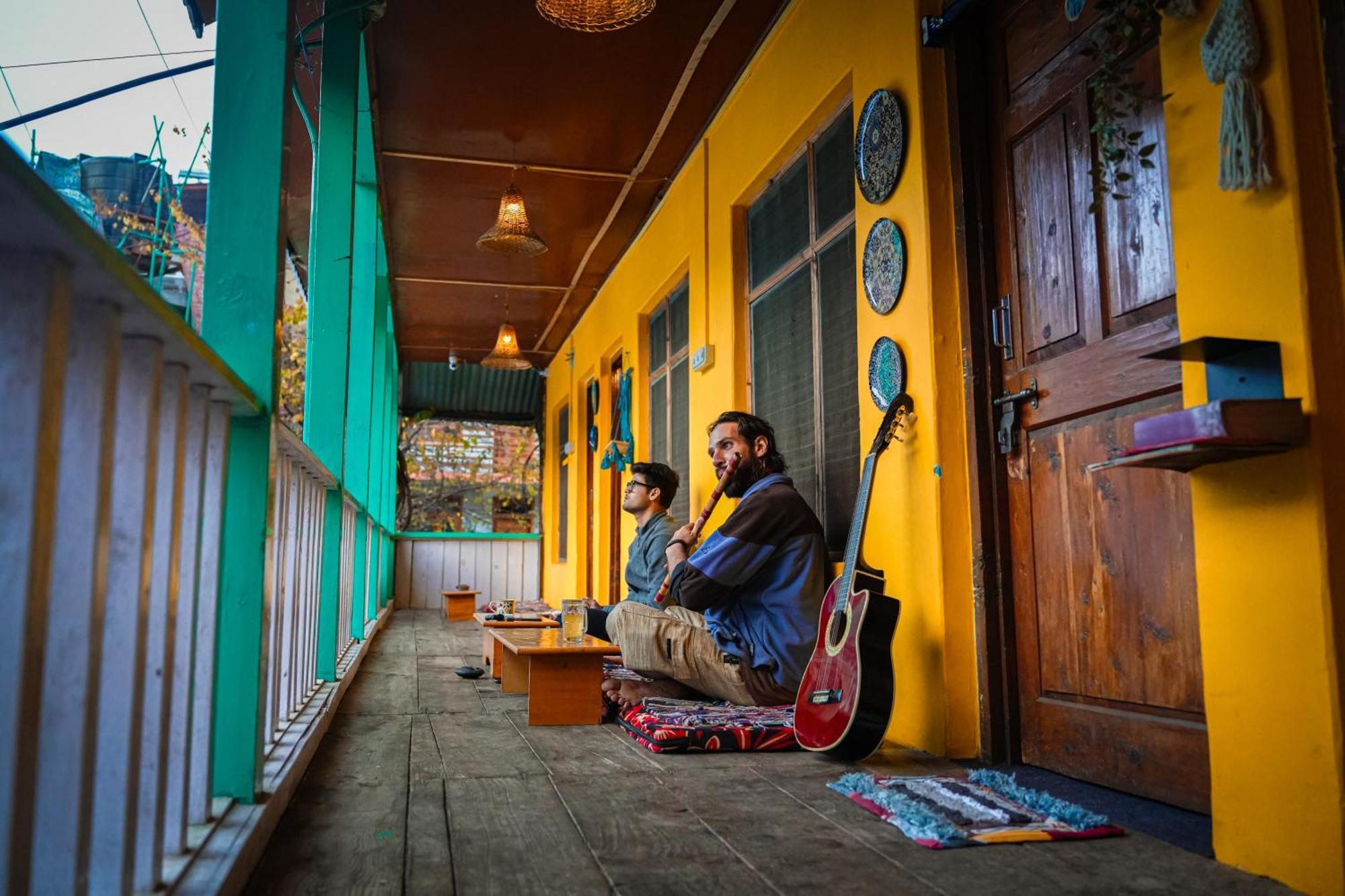 Yaarana Stay & Cafe, Vashisht, Manali Exterior photo